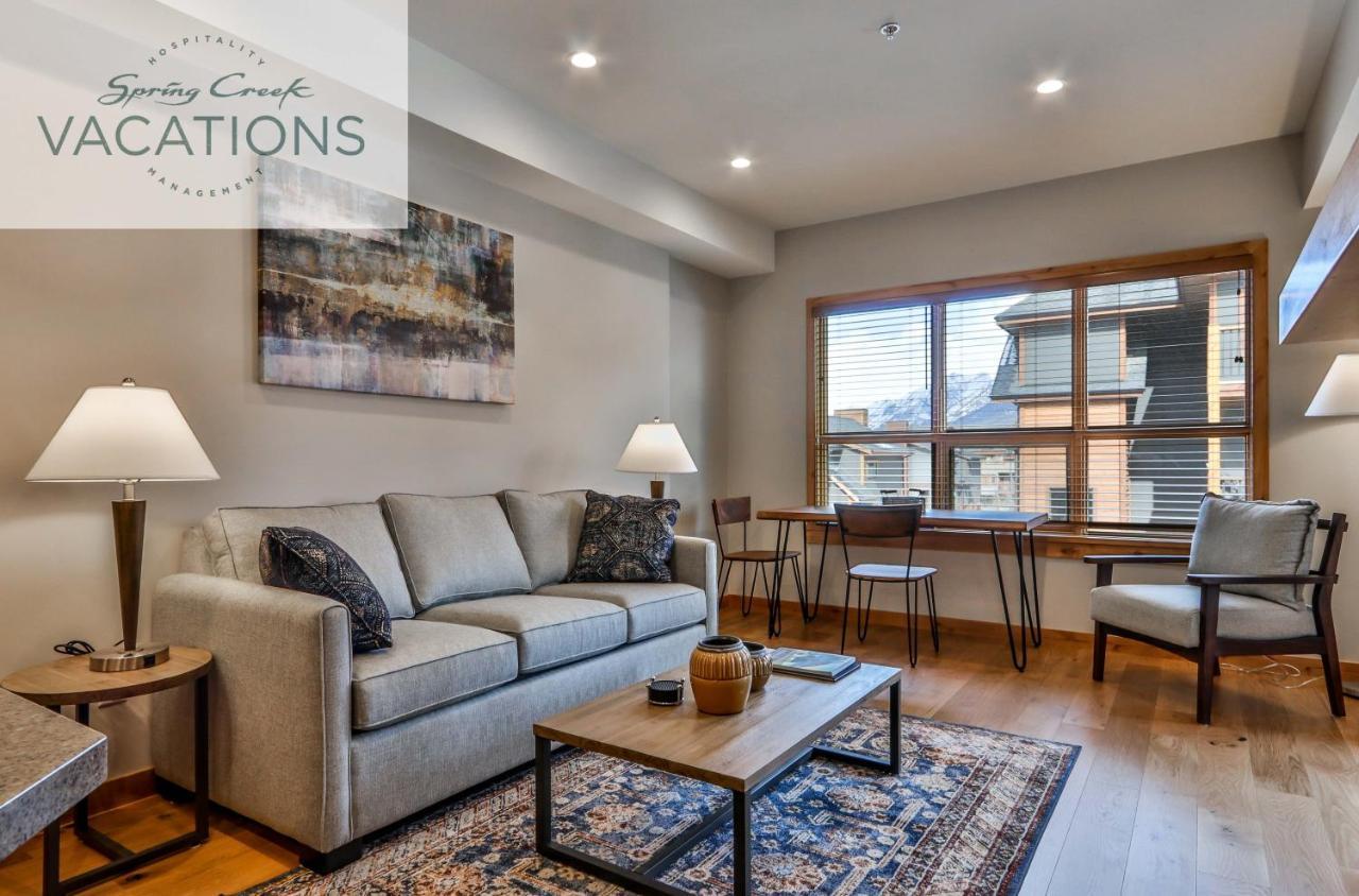White Spruce Lodge By Spring Creek Vacations 캔모어 객실 사진