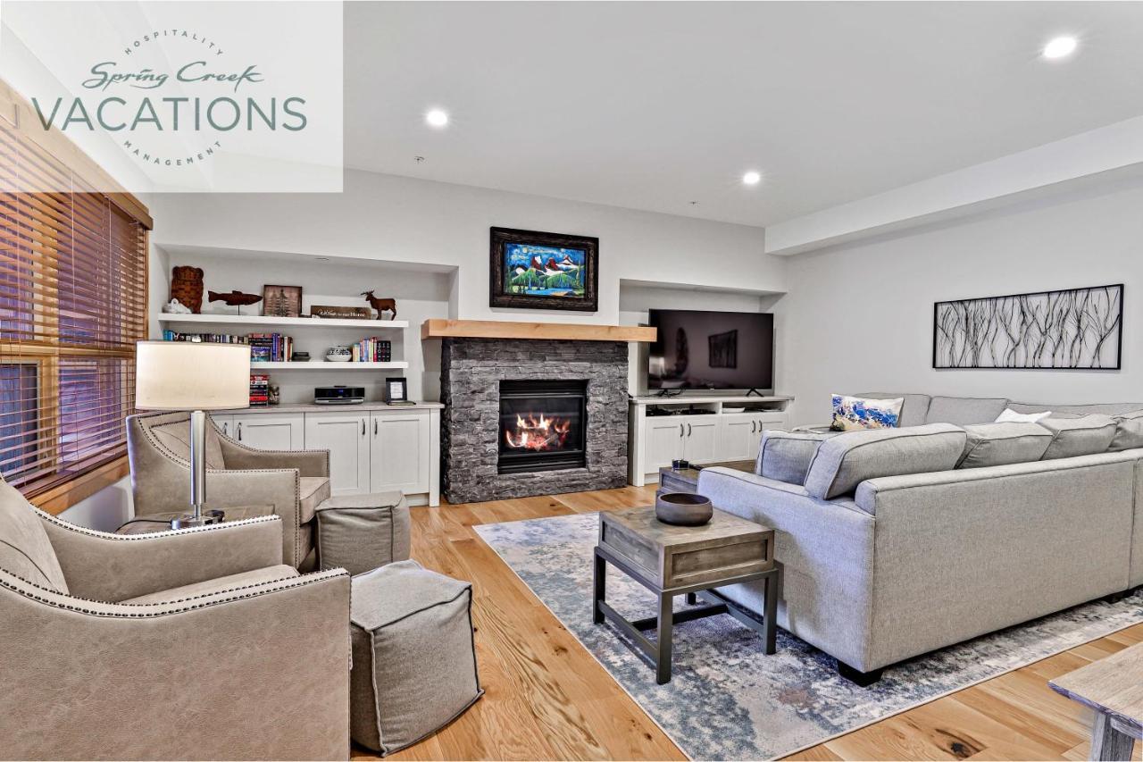 White Spruce Lodge By Spring Creek Vacations 캔모어 객실 사진