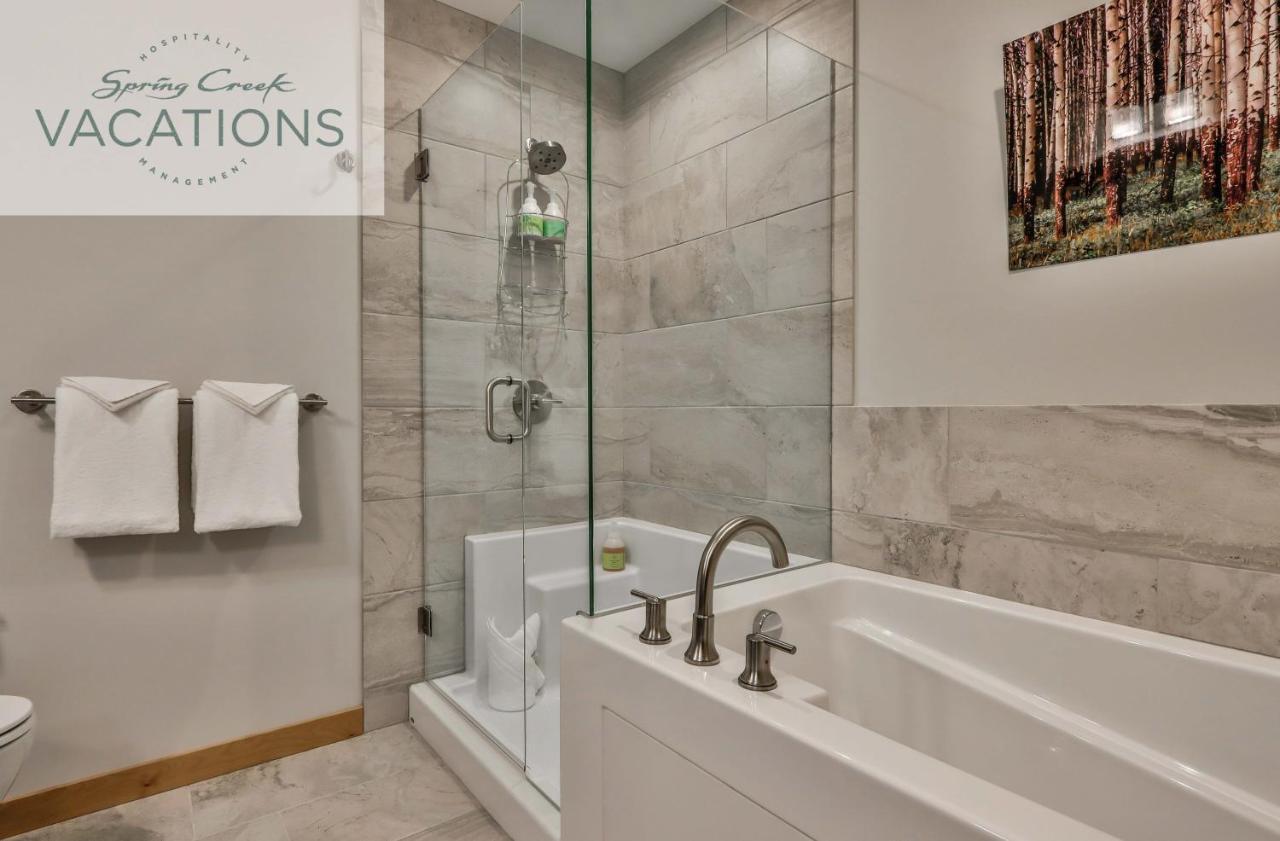 White Spruce Lodge By Spring Creek Vacations 캔모어 객실 사진